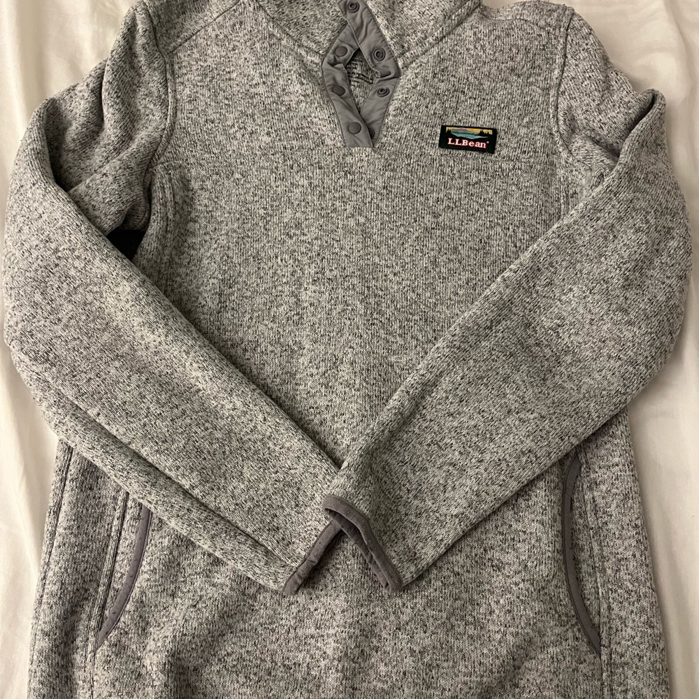 L.L. Bean  Gray Crewneck Fleece